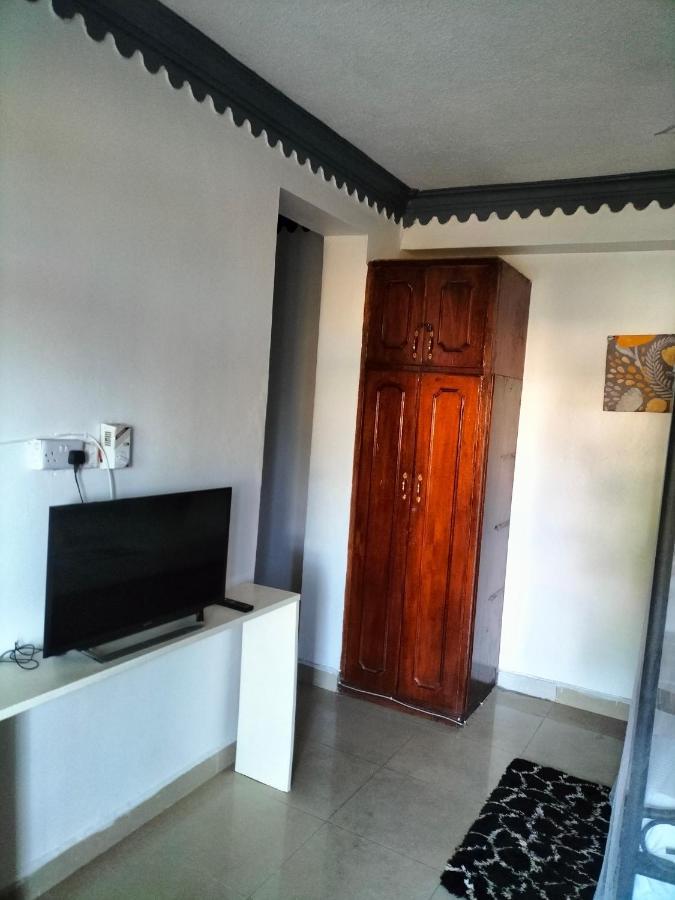 מומבסה Luxurious Studio Apartments מראה חיצוני תמונה