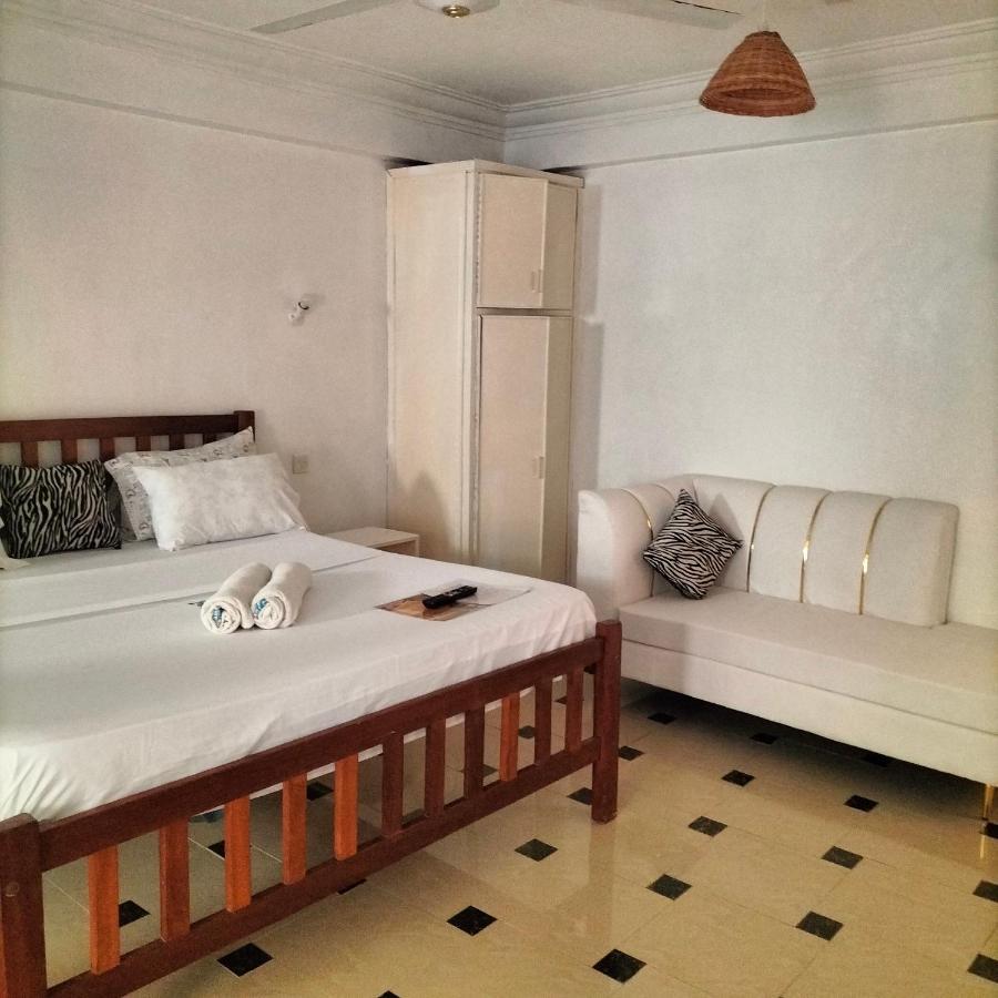 מומבסה Luxurious Studio Apartments מראה חיצוני תמונה