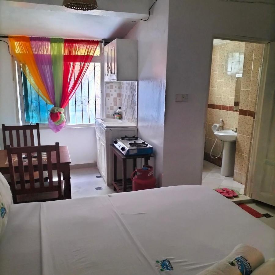 מומבסה Luxurious Studio Apartments מראה חיצוני תמונה